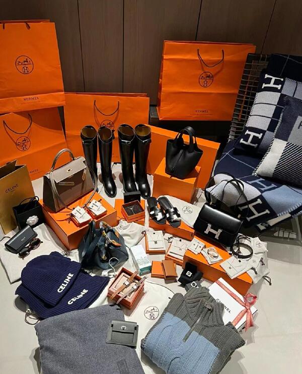 潮州回收奢侈品鞋服.jpg